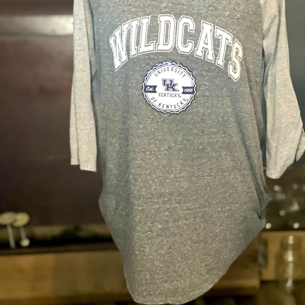 University of Kentucky Gameday Couture Long sleeve shirt size large